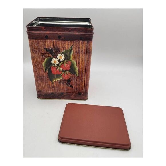 Vintage Strawberry Faux Wooden Metal Tin Box - Picture 3 of 7